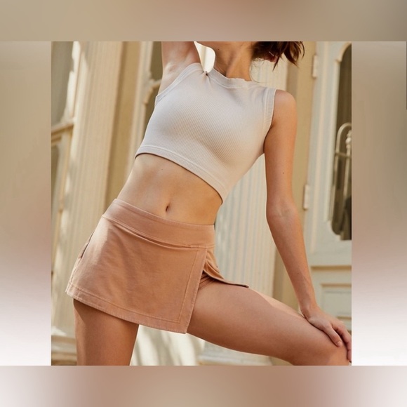 NWOT Free People FP Movement Hot Shot Mini Skort - light earth - L - Picture 2 of 8